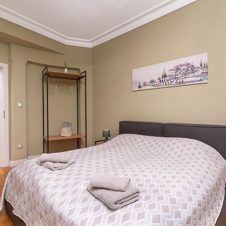Stunning Luxury 3 Bedroom Apt In The Heart Of Town Sofía Exterior foto